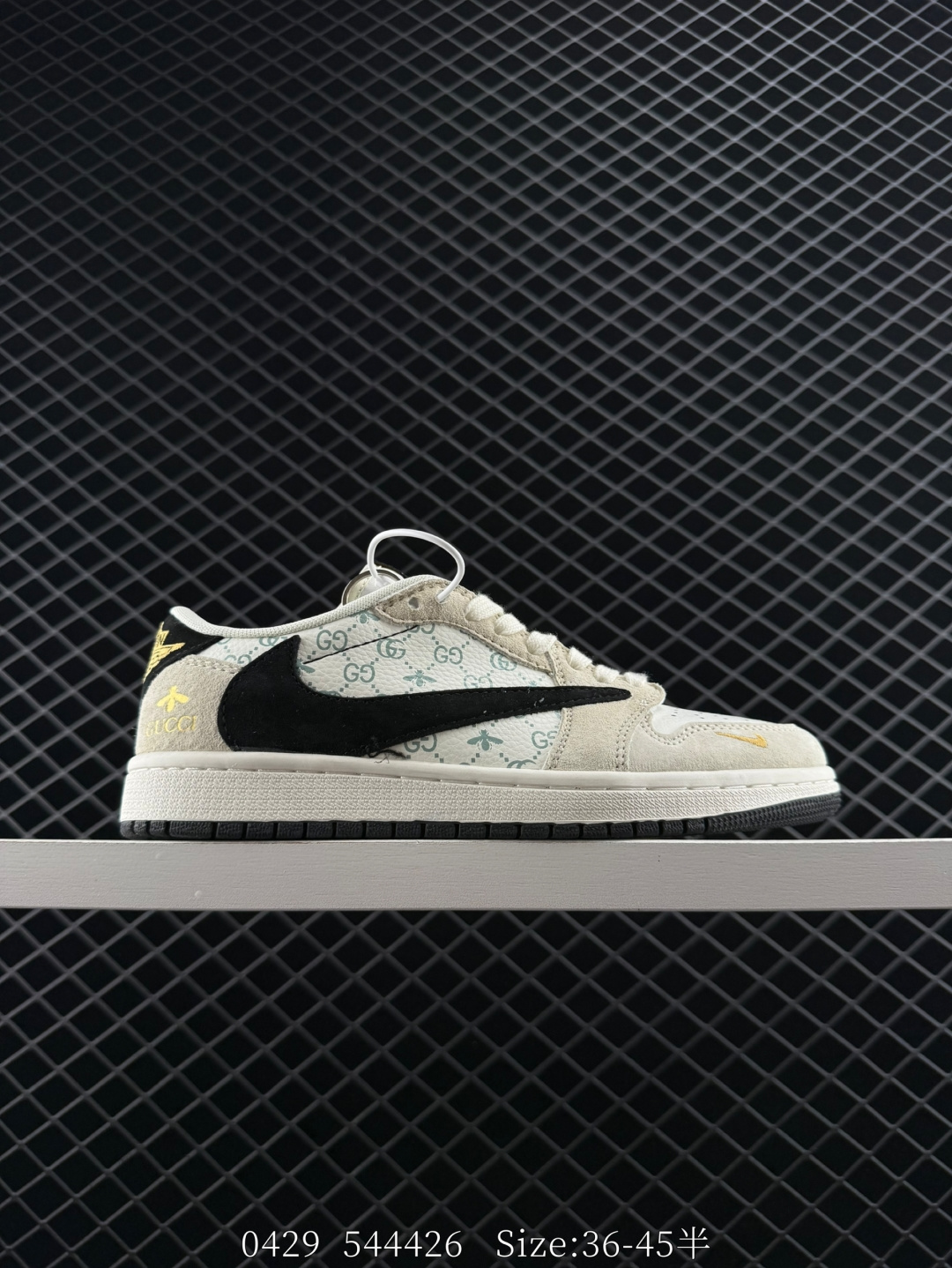 Travis Scott x Air Jordan 1 ” Reverse Mocha “